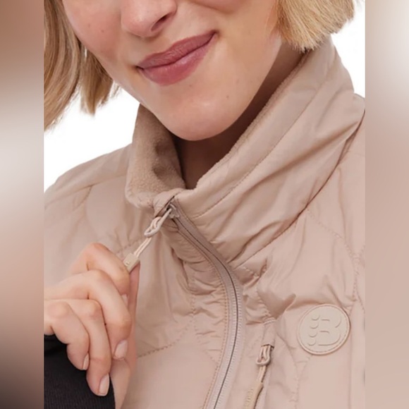 Bench Women's Packable Vest NWT Size XL - Picture 3 of 5